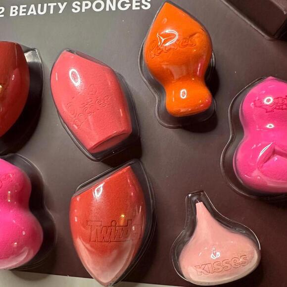 NIP Hershey’s 12-Piece Beauty Makeup Sponges Blenders Wet/ Dry - Picture 4 of 9